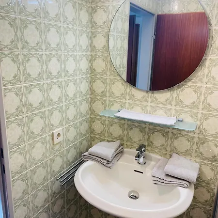 Auf Muehlenfeld * هيمباخ